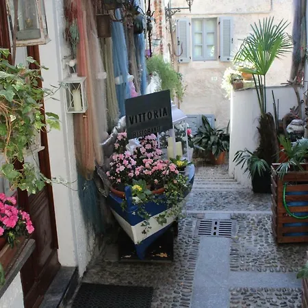 Al Borgo Apartment Stresa